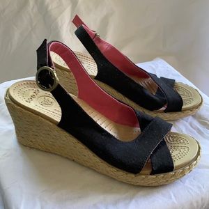 Crocs Black canvas sandal wedges